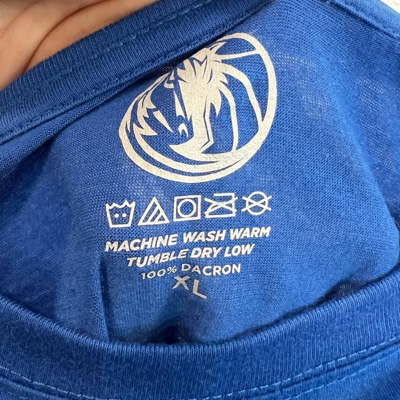 DALLAS MAVERICKS T-SHIRT - Picture 4 of 4
